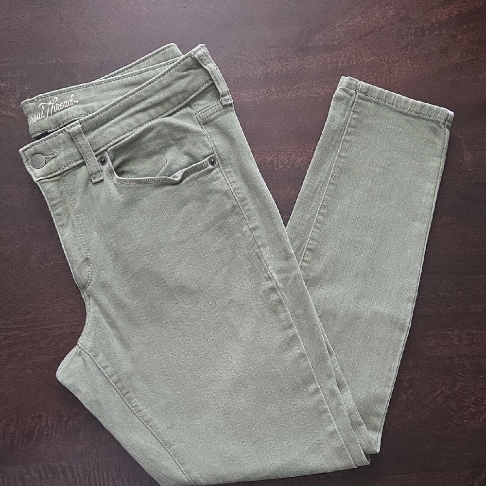 Universal Thread Women's Sage Skinny Jeans
